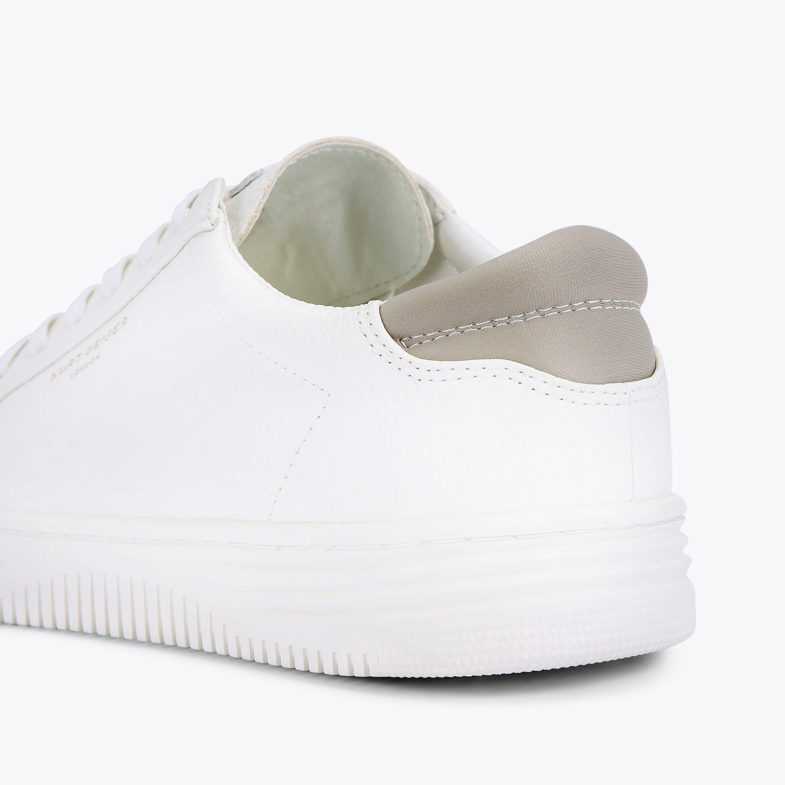 レーサーシューズ　イタリア製DEUGI メッシュタイプ白　サイズ40 1/2 Valadez White Trainers by Kurt Geiger London | Kurt Geiger