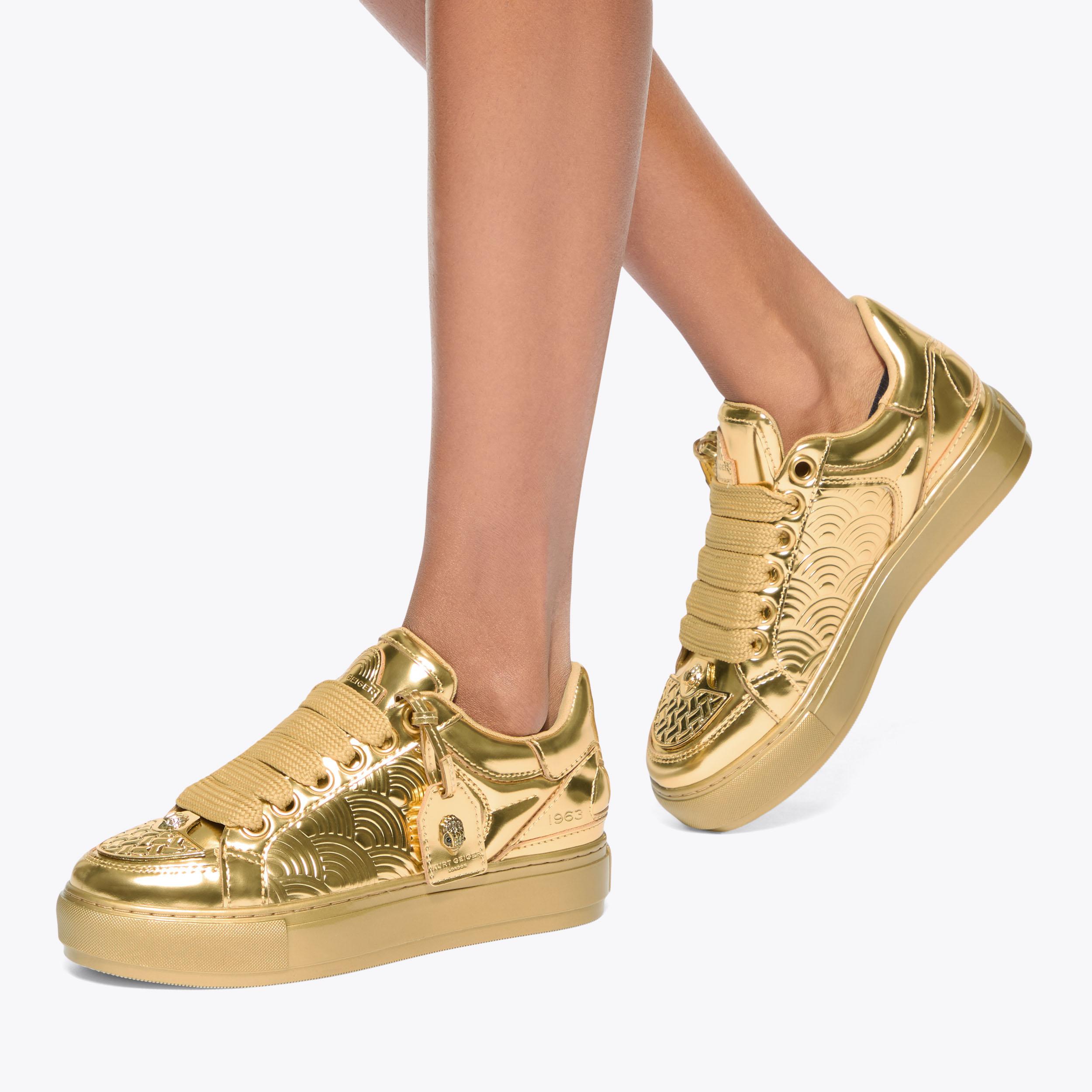 【送料&関税込】Golden  Leather Sneakers Kurt Geiger London Southbank Tag Sneakers | Gold | FARFETCH