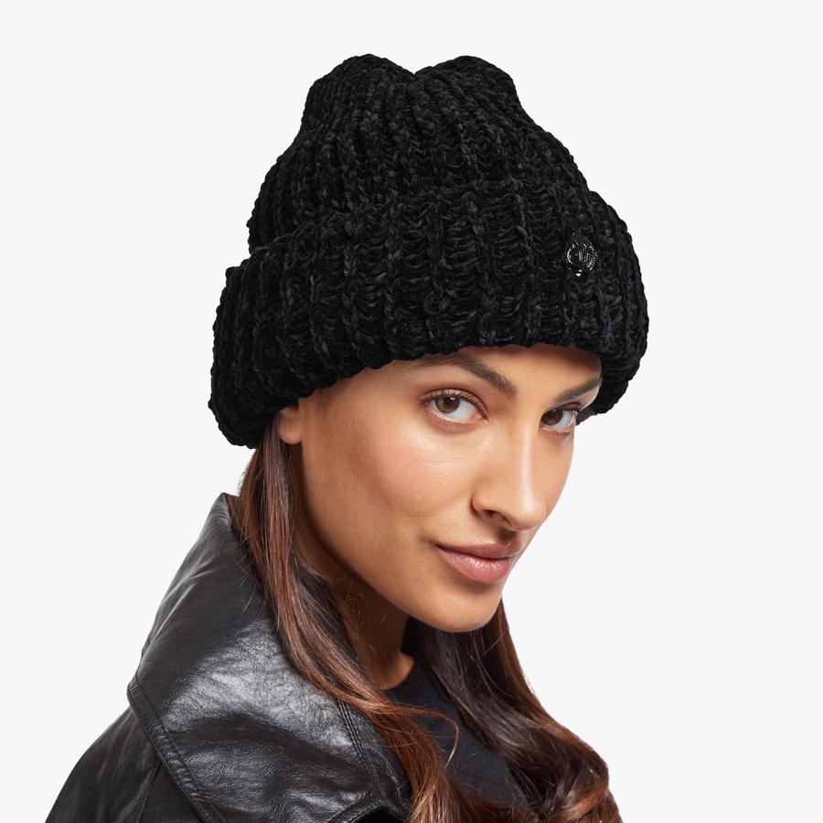 Taylormade bobble beanie | Corporate Specialties