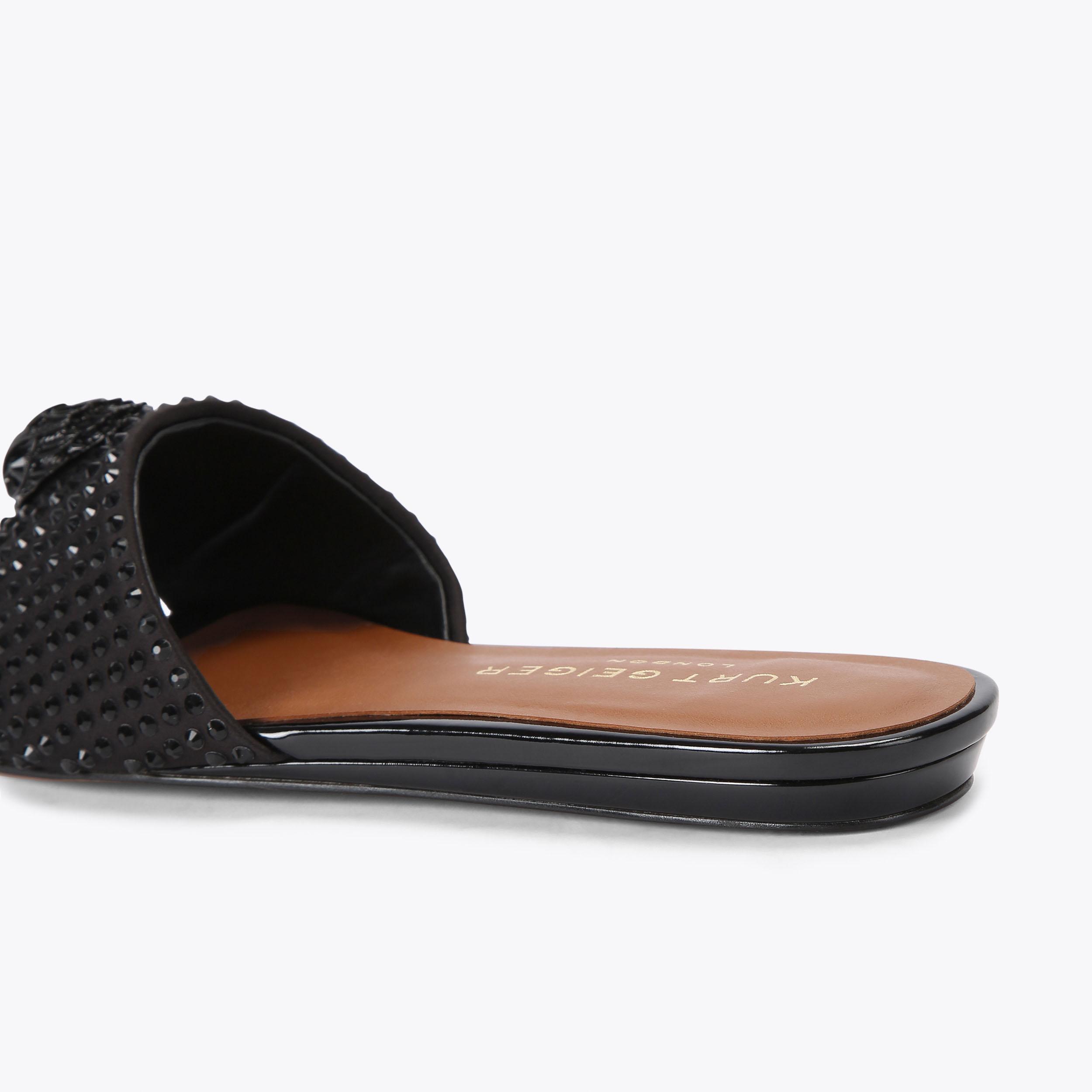 kensington-flat-drch-crys-
