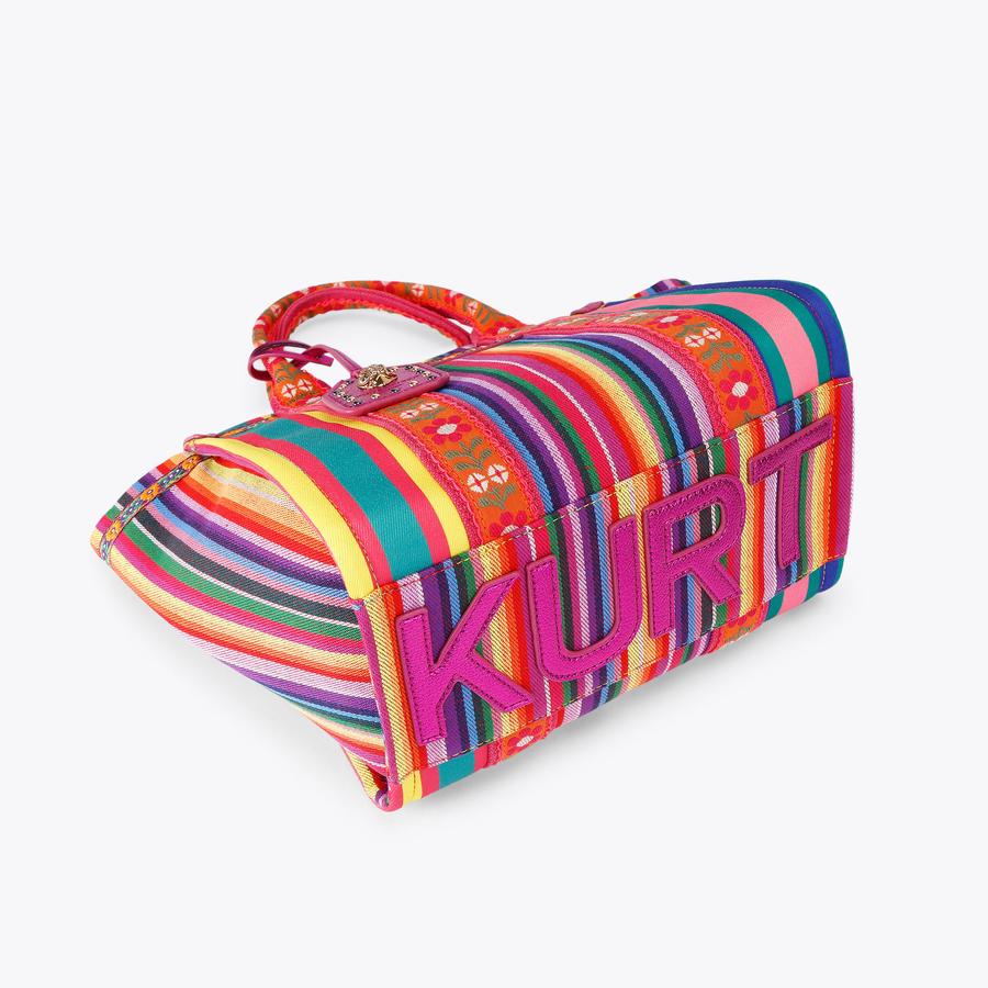 バッグ Rare pink signature canvas bag 6830 Pink Raised AKA Embossed Stitch Tote - RealGreek.com