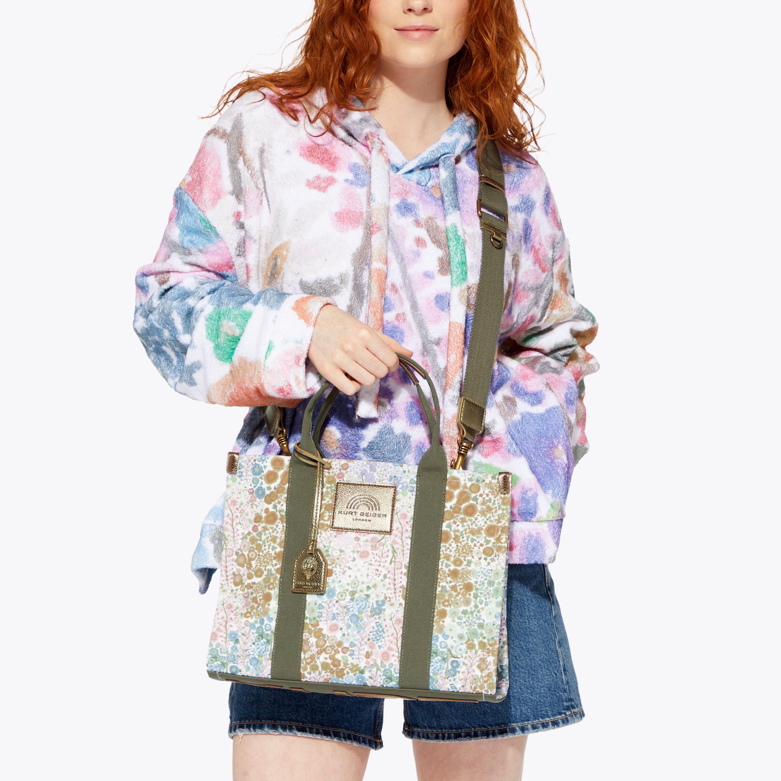 Marc jacobs enganar cake traveler tote