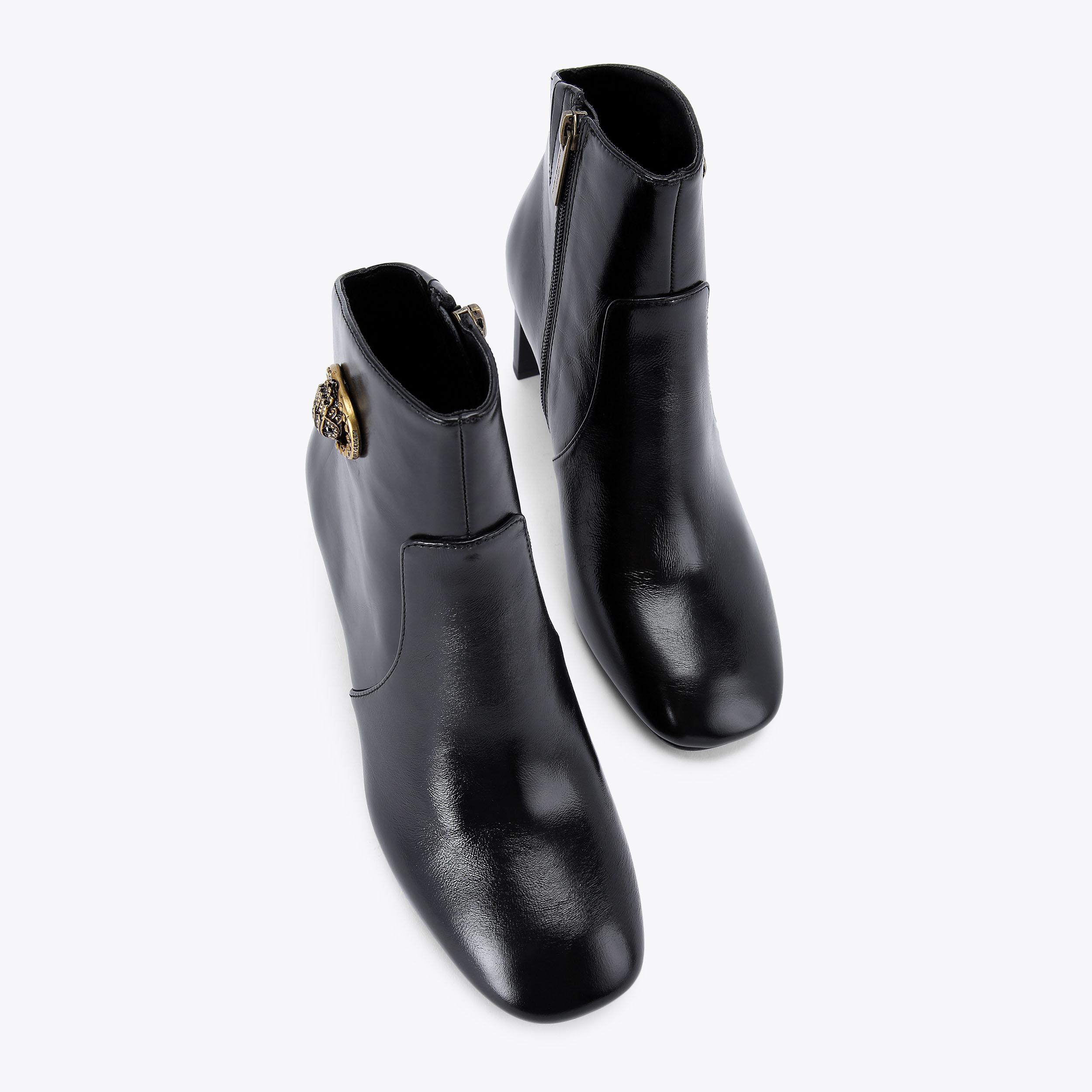 NEU_IN Belted Square Toe Chelsea Boots 靴