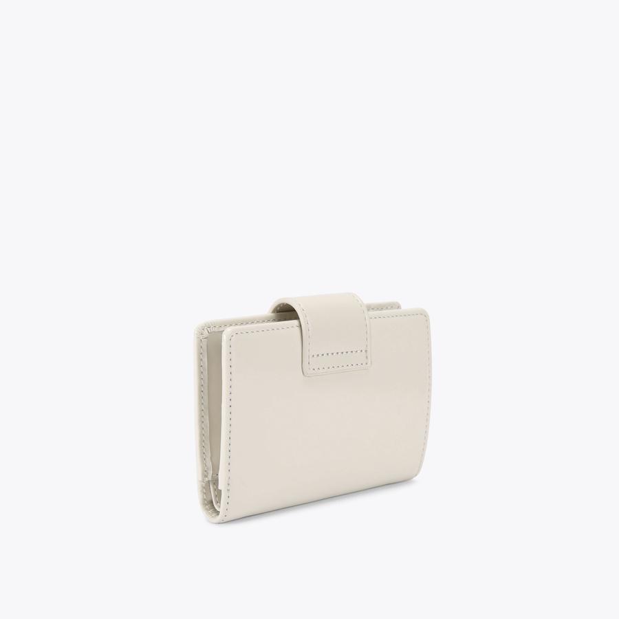 Kerry.G PSA9 63枚 CHELSEA SADDLE BAG Green Leather Saddle Purse by KURT GEIGER