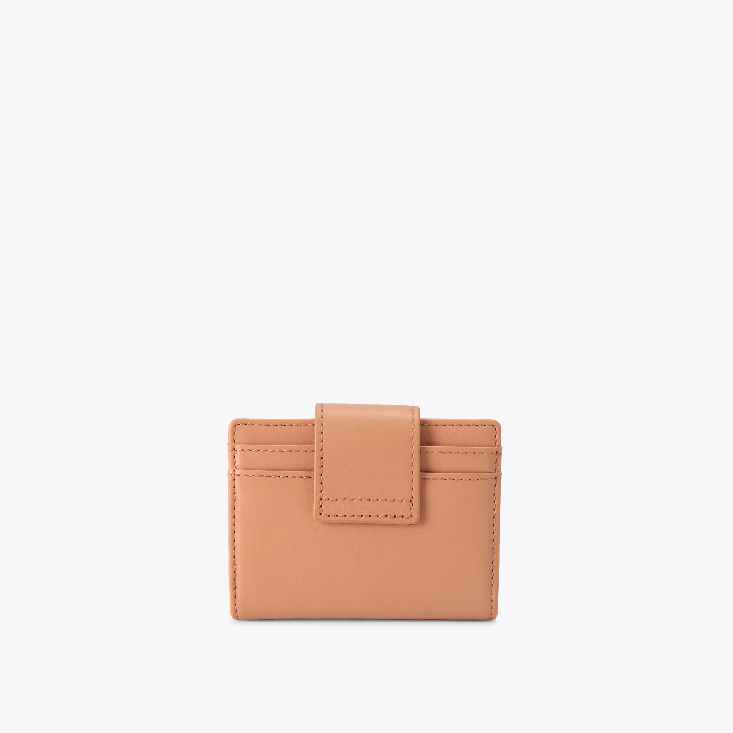 chelsea-multi-card-tan-