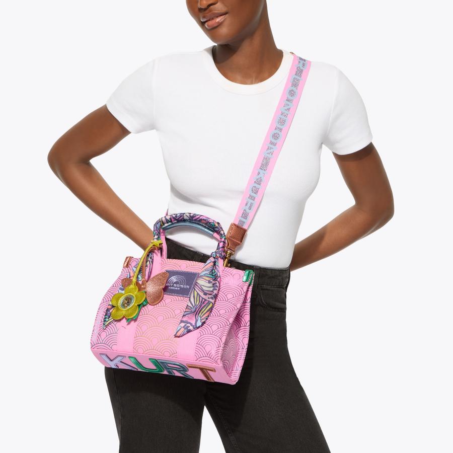 2310-32 ミニストラップサシェ 香り袋 2個組 花柄 刺繍 パステルピンク SMALL SOUTHBANK TOTE Pink Canvas Tote Bag by Kurt Geiger London