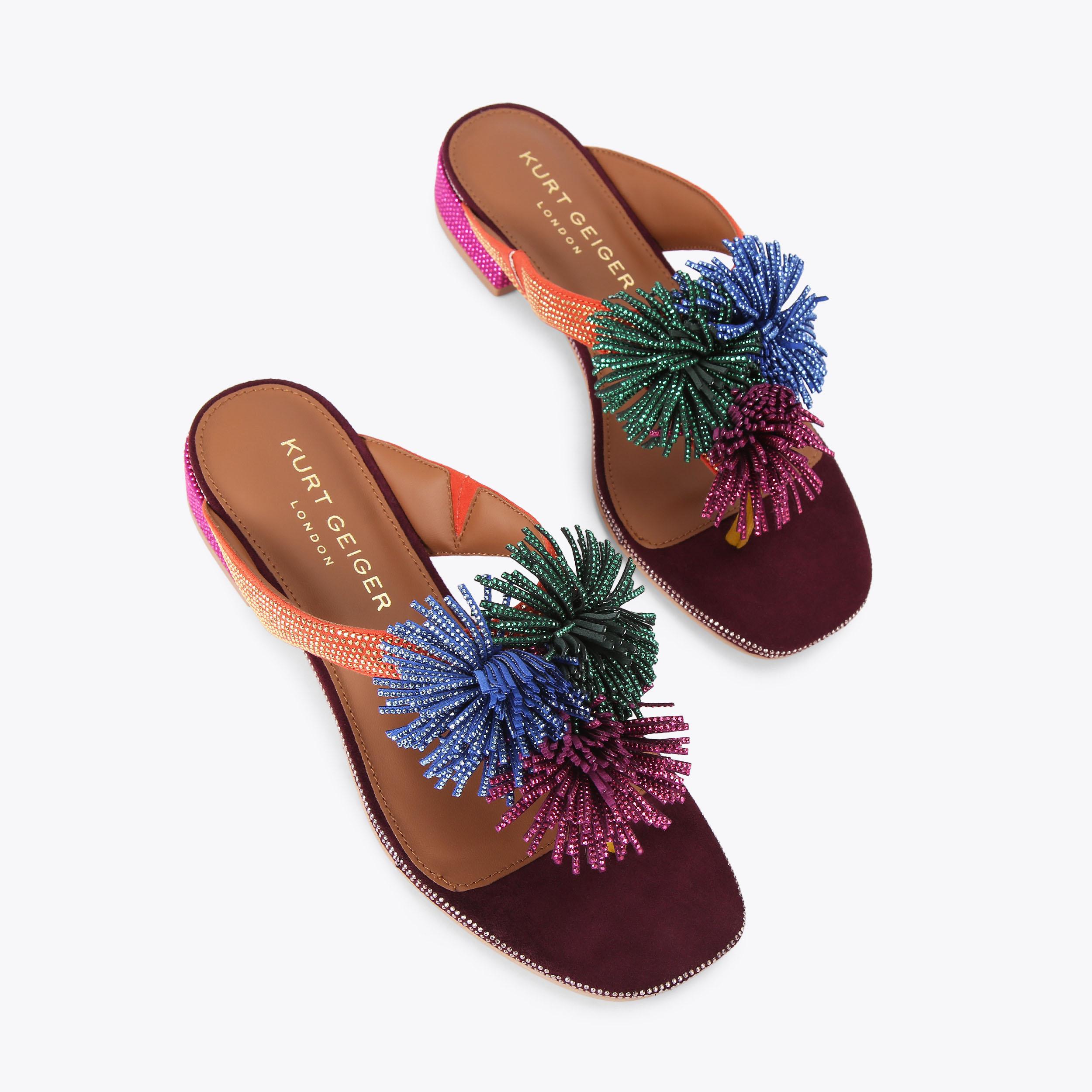 ◆PAULS BOUTIQUE◆ XYLA CAMEL 5007883459 pom-pom-t-bar-flat-sdl-wine-