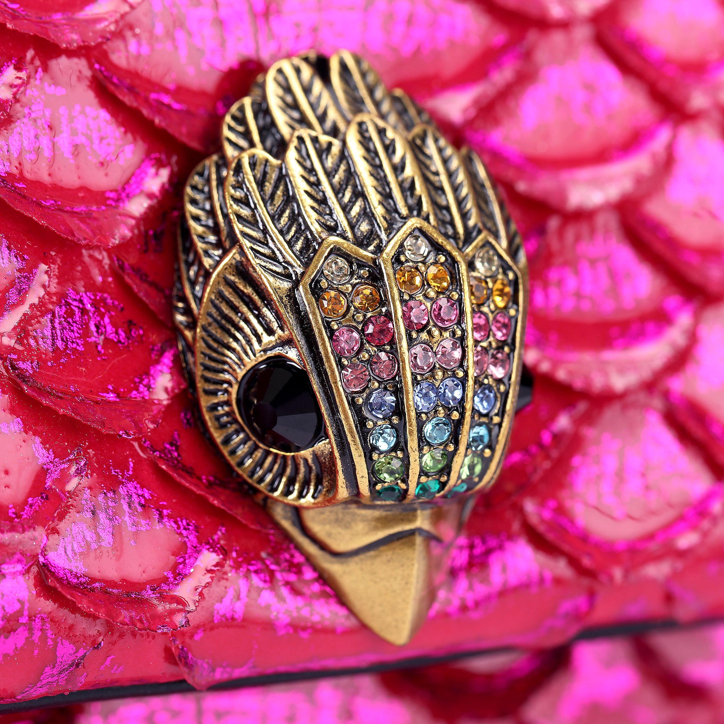 LEATHER MD KENSINGTON Fuchsia Metallic Cross Body Bag by KURT