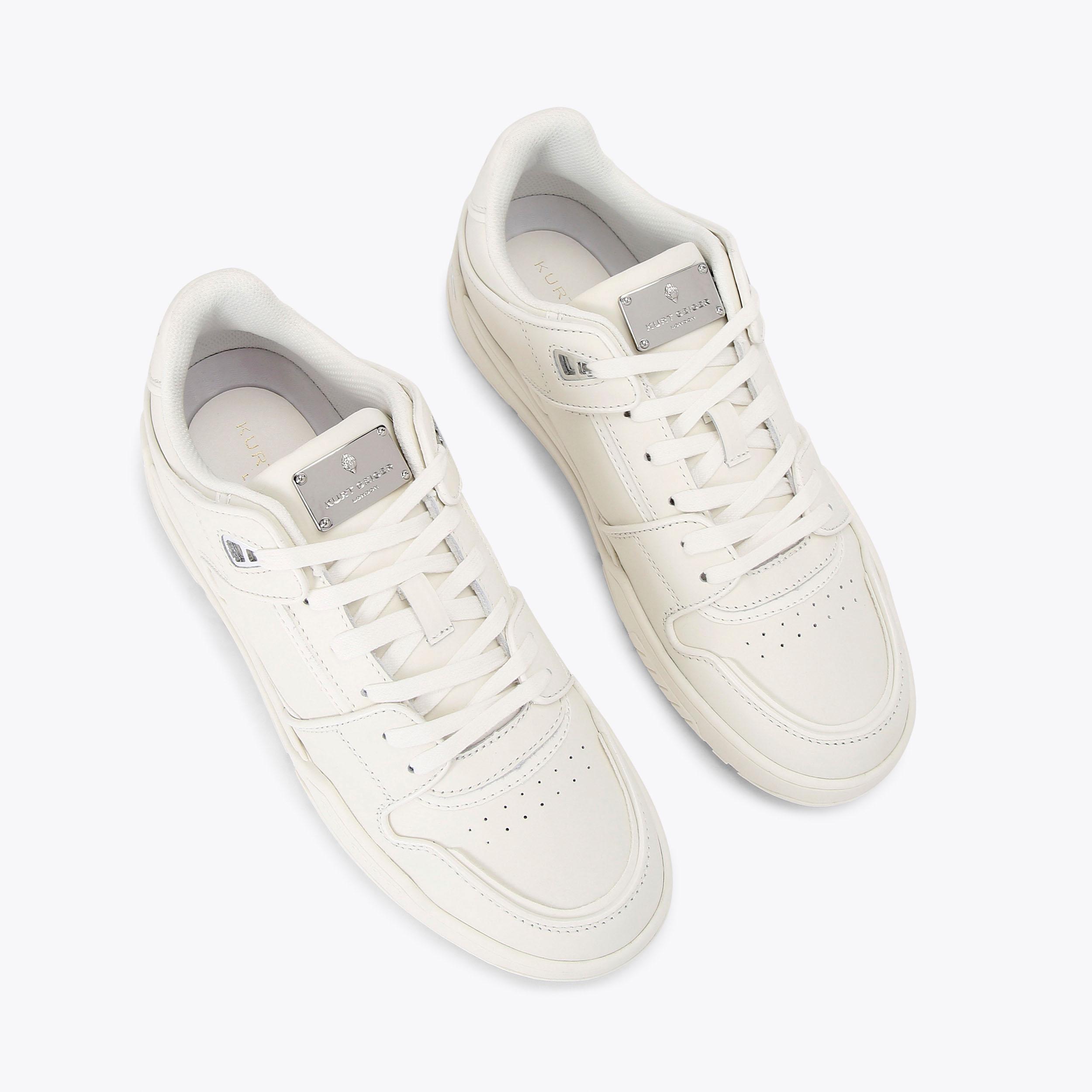 Regan Plaque Sneaker