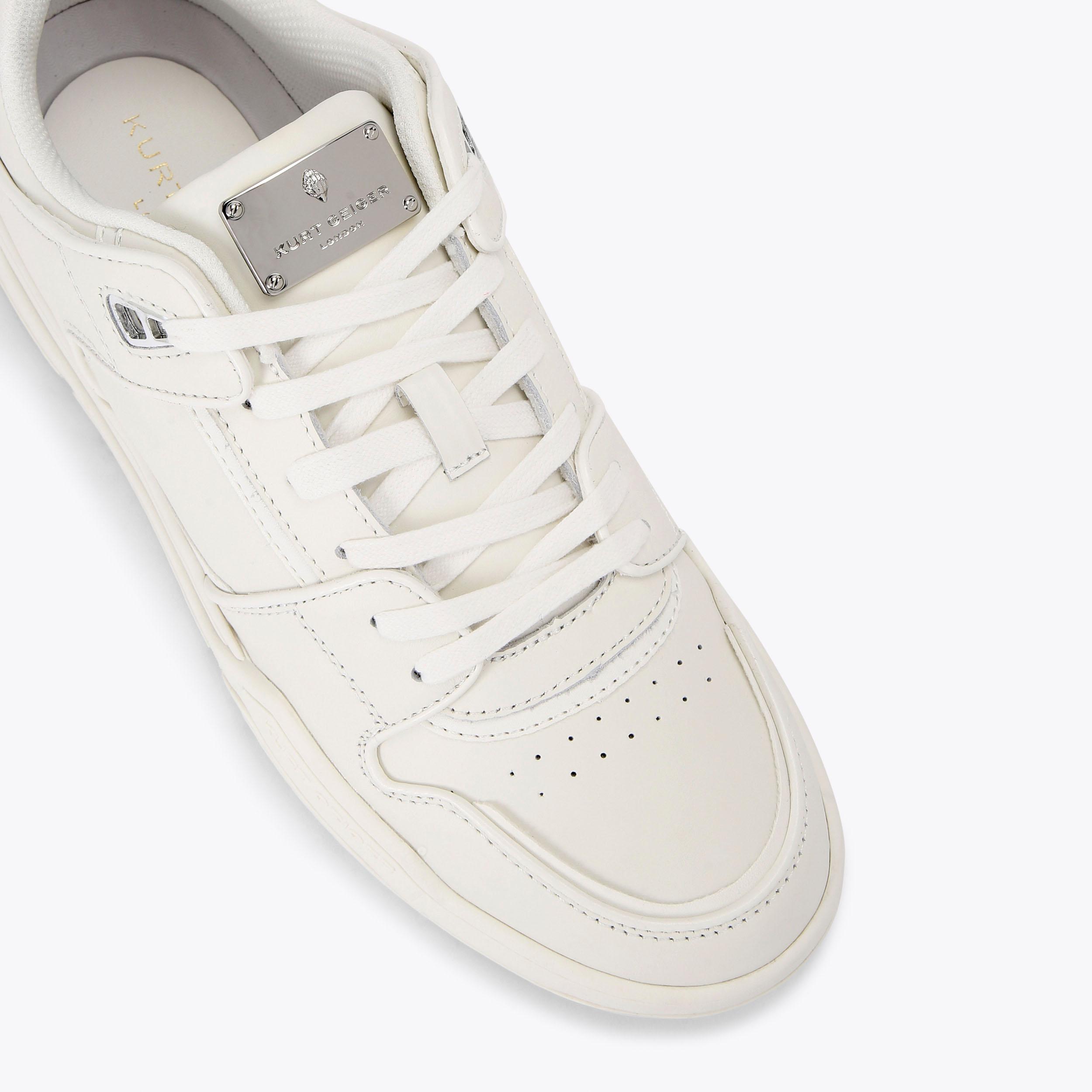 Regan Plaque Sneaker