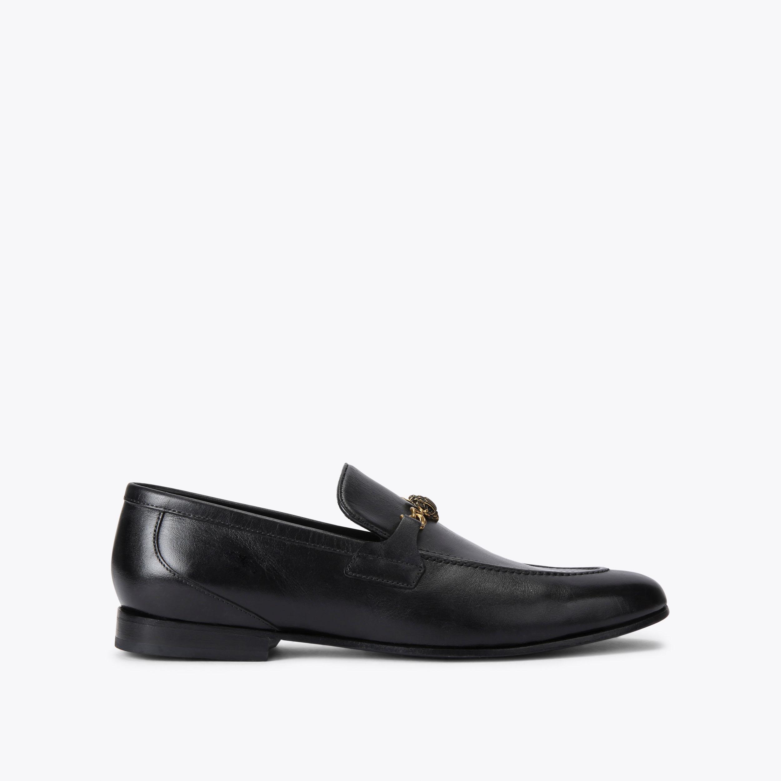 GQ　クローディアシファー ALTON Black Leather Slip On Shoe by KURT GEIGER LONDON