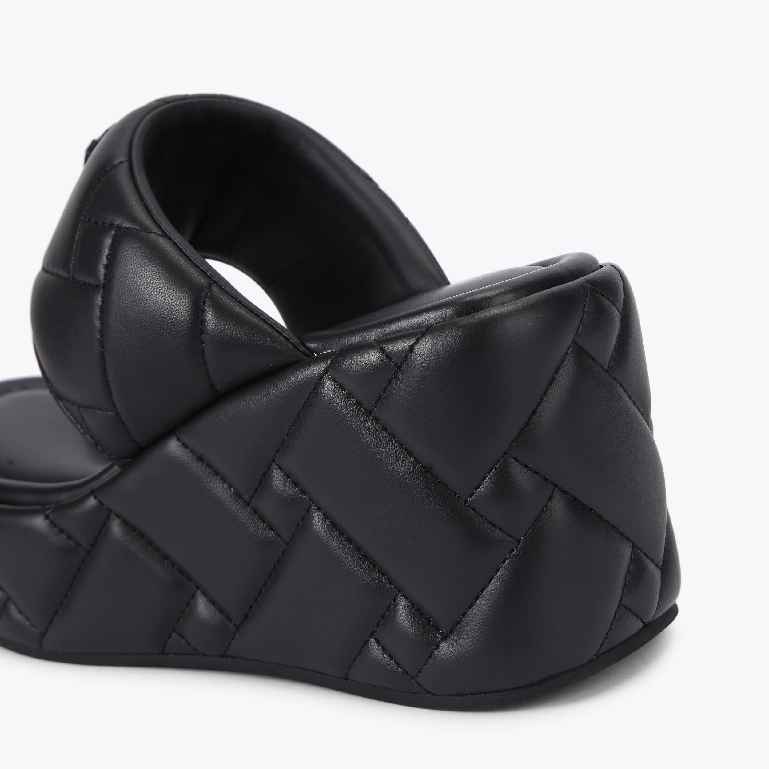 kensington-puffthong-wdg-black
