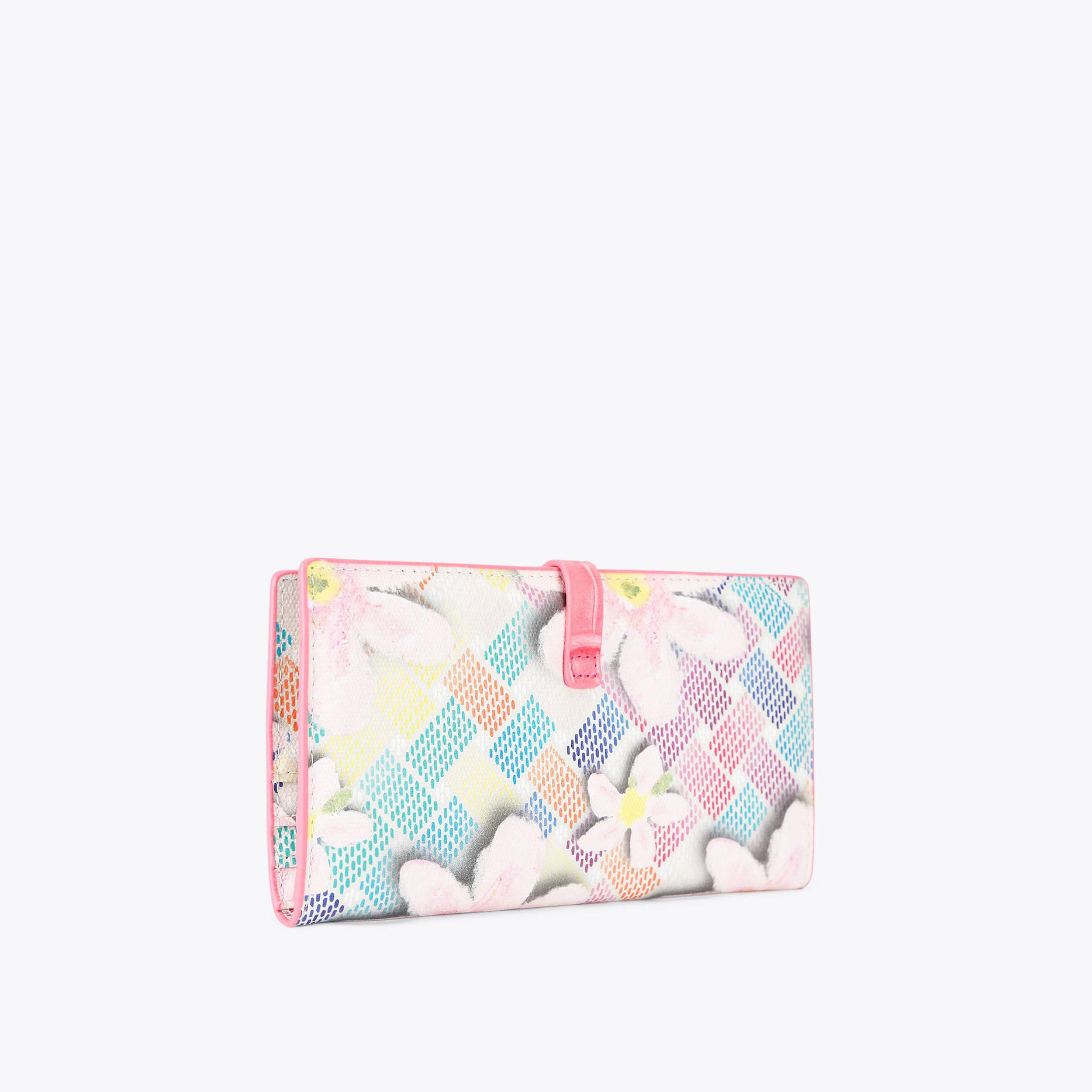 Camden Flower Canvas Wallet | Kurt Geiger