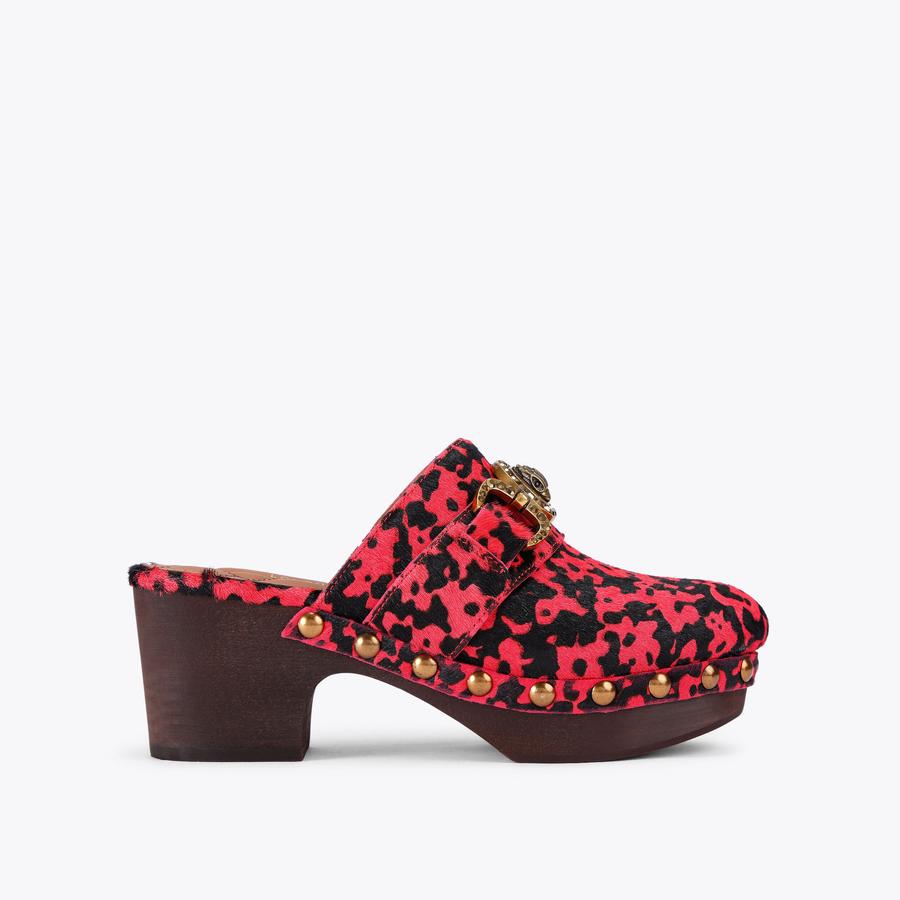 Mansion Clog