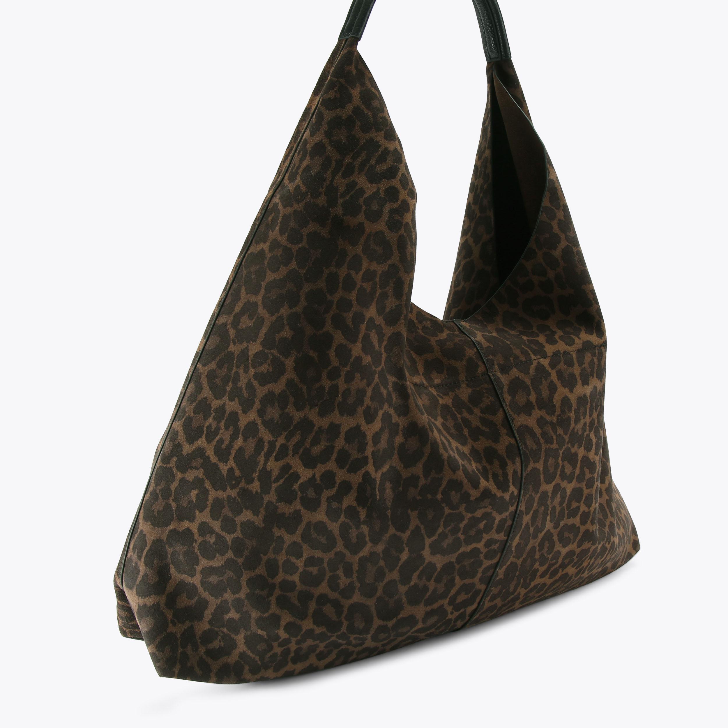 CHELSEA LG SLOUCH HOBO CHELSEA LG SLOUCH HOBO by Kurt Geiger London