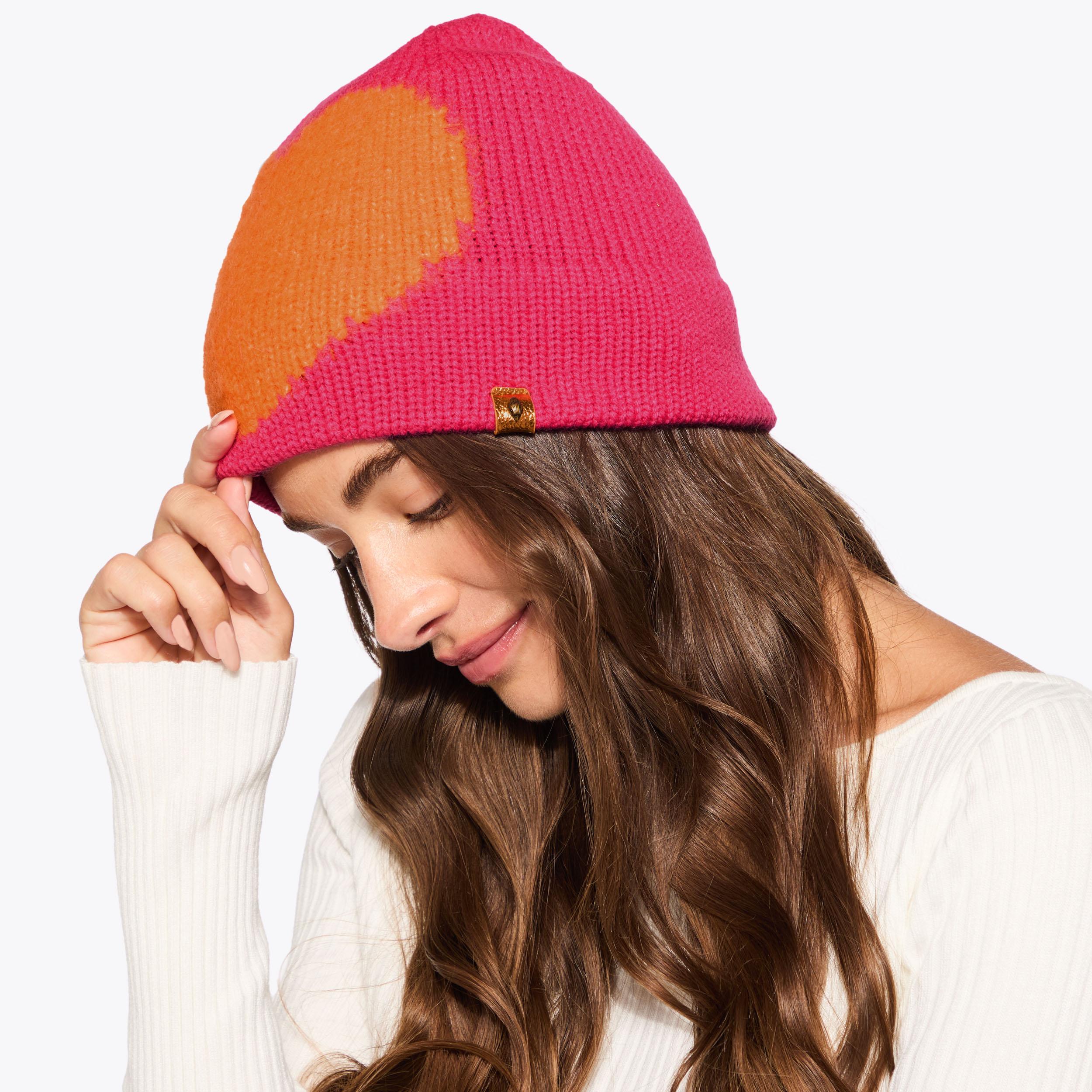 intasia-heart-beanie-fushia-