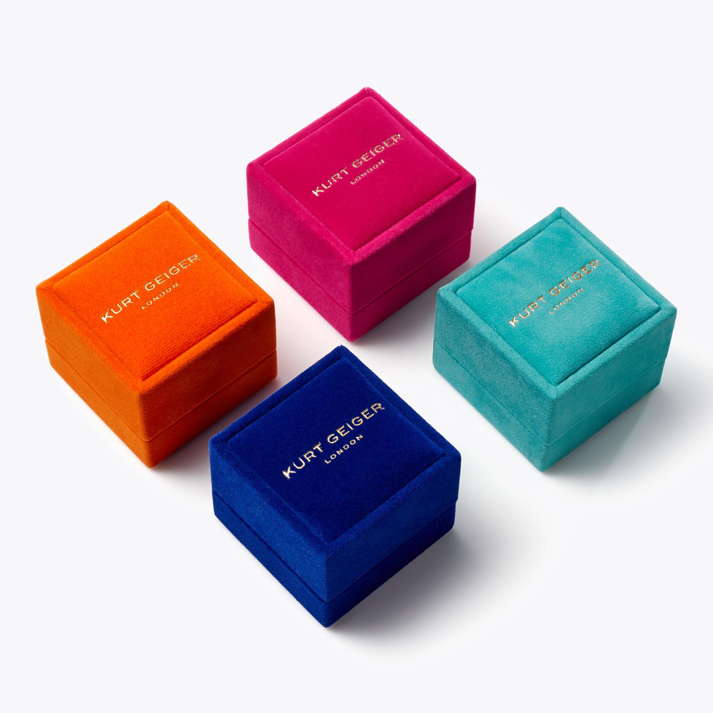 KURT SCRIPT RING by KURT GEIGER LONDON