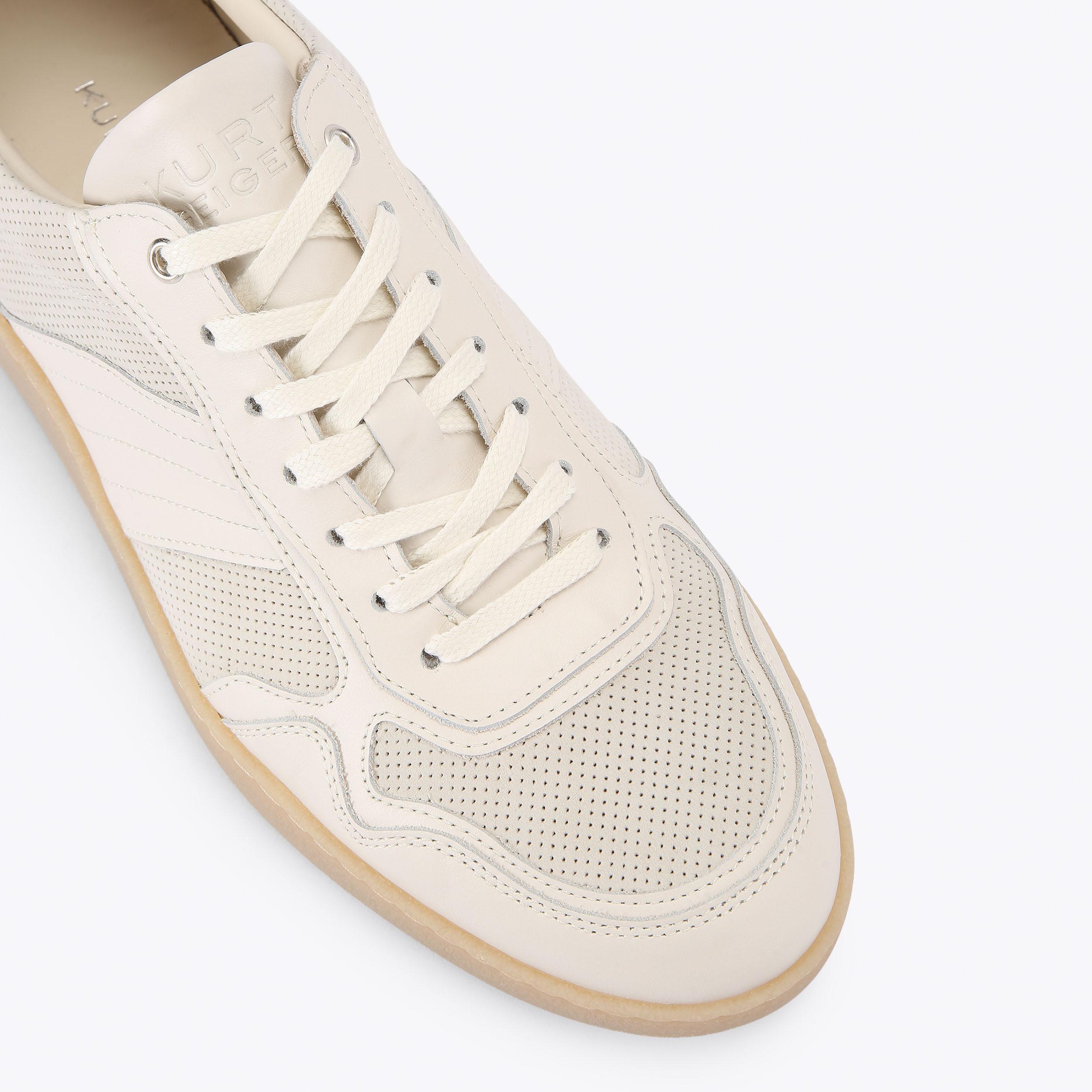 コーリング('02米) LLOYD 2 White Lace Up Sneaker by Kurt Geiger London
