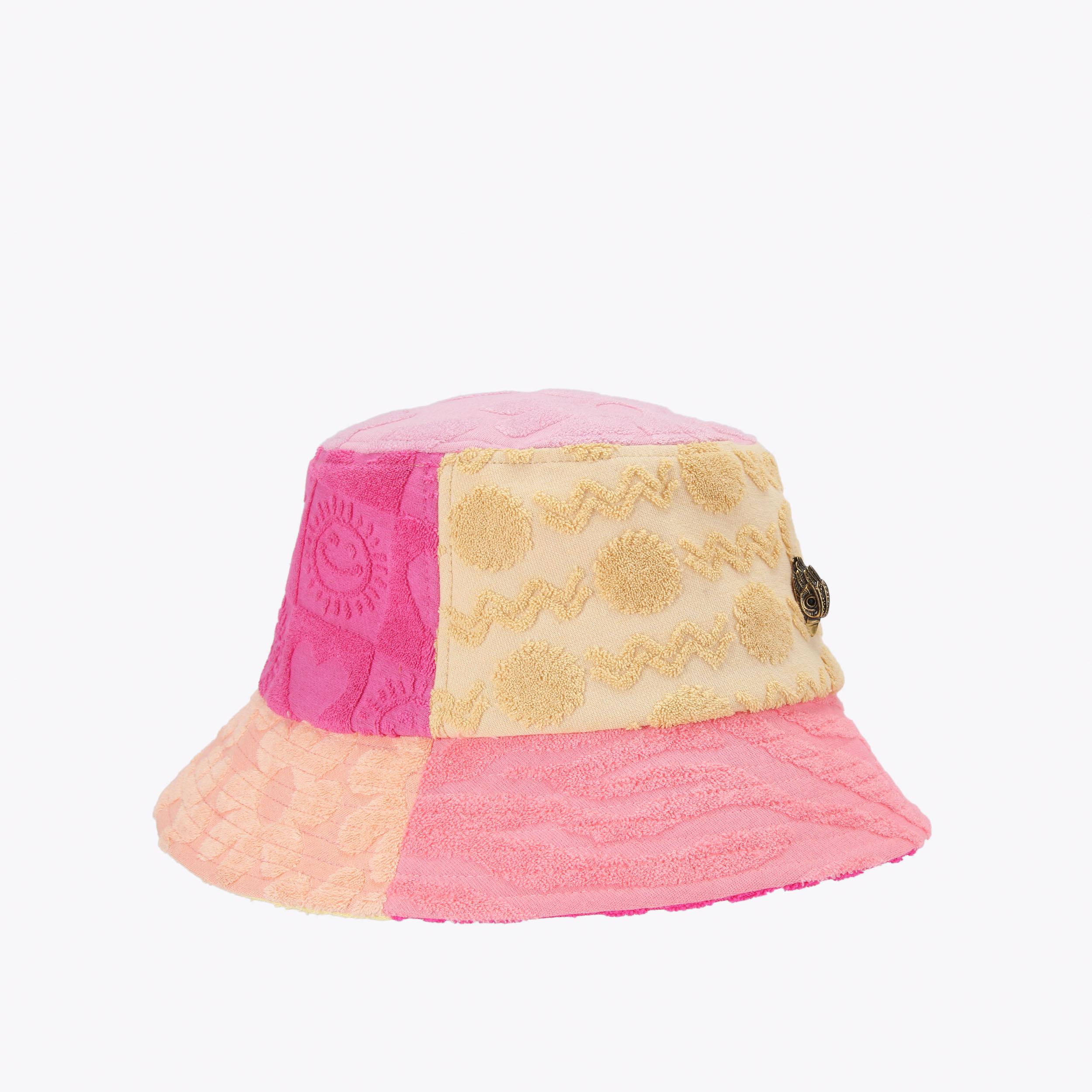 KENSINGTON BUCKET HAT Terry Towelling Bucket Hat by Kurt Geiger London