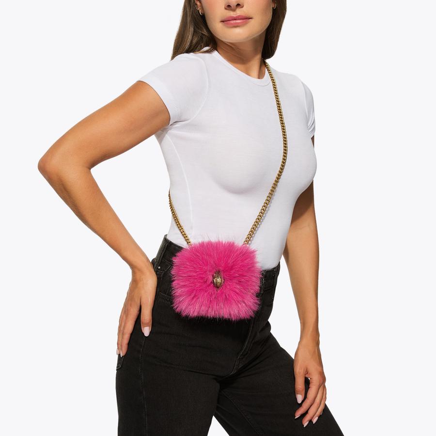 美品！GUCCI ピンクファークラッチバッグ MICRO KENSINGTON EAGLE Pink Faux Fur Cross Body Bag by Kurt Geiger