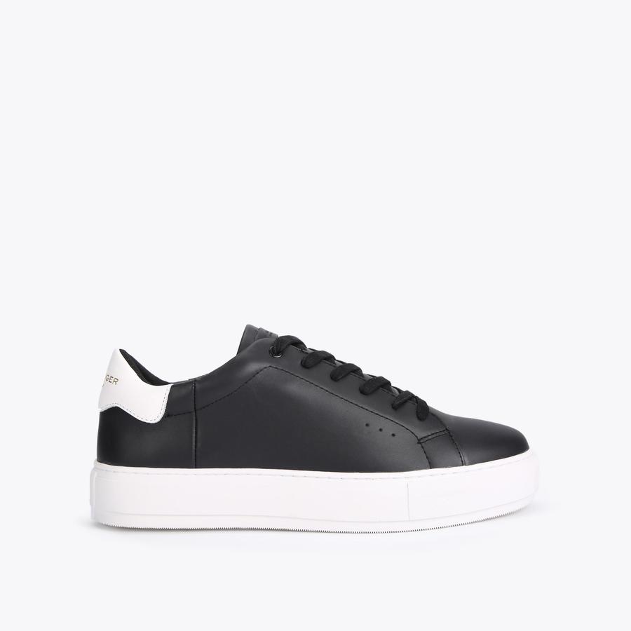 Lennon Sneaker