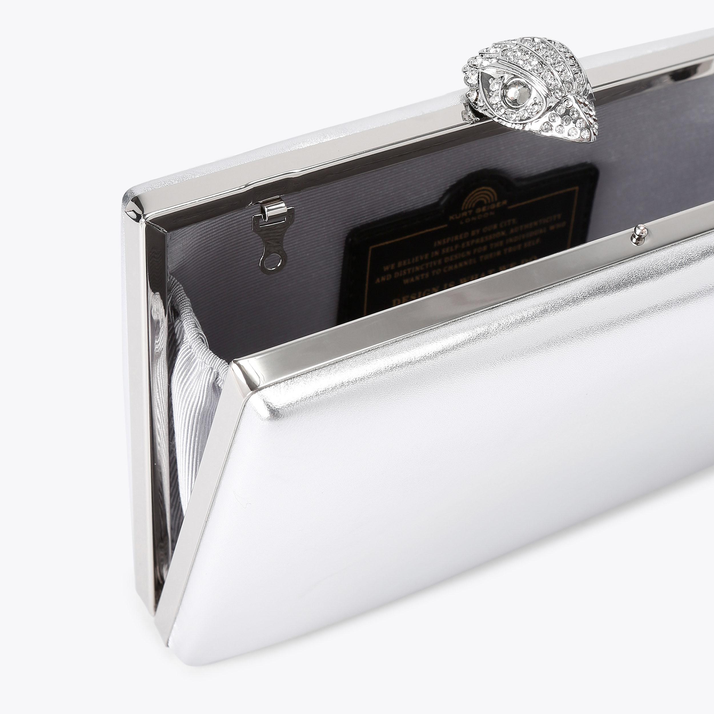 グッドグリーフ　Canvas Clutch Bag TOTEME | T-Lock Canvas Clutch