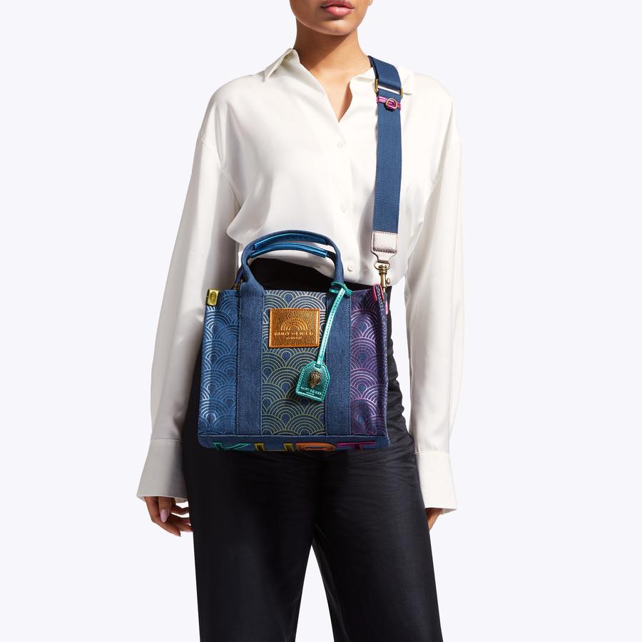 カート・ガイガー サウスバンク トートバッグ Kurt Geiger London Small Southbank Frayed Rainbow Denim Tote