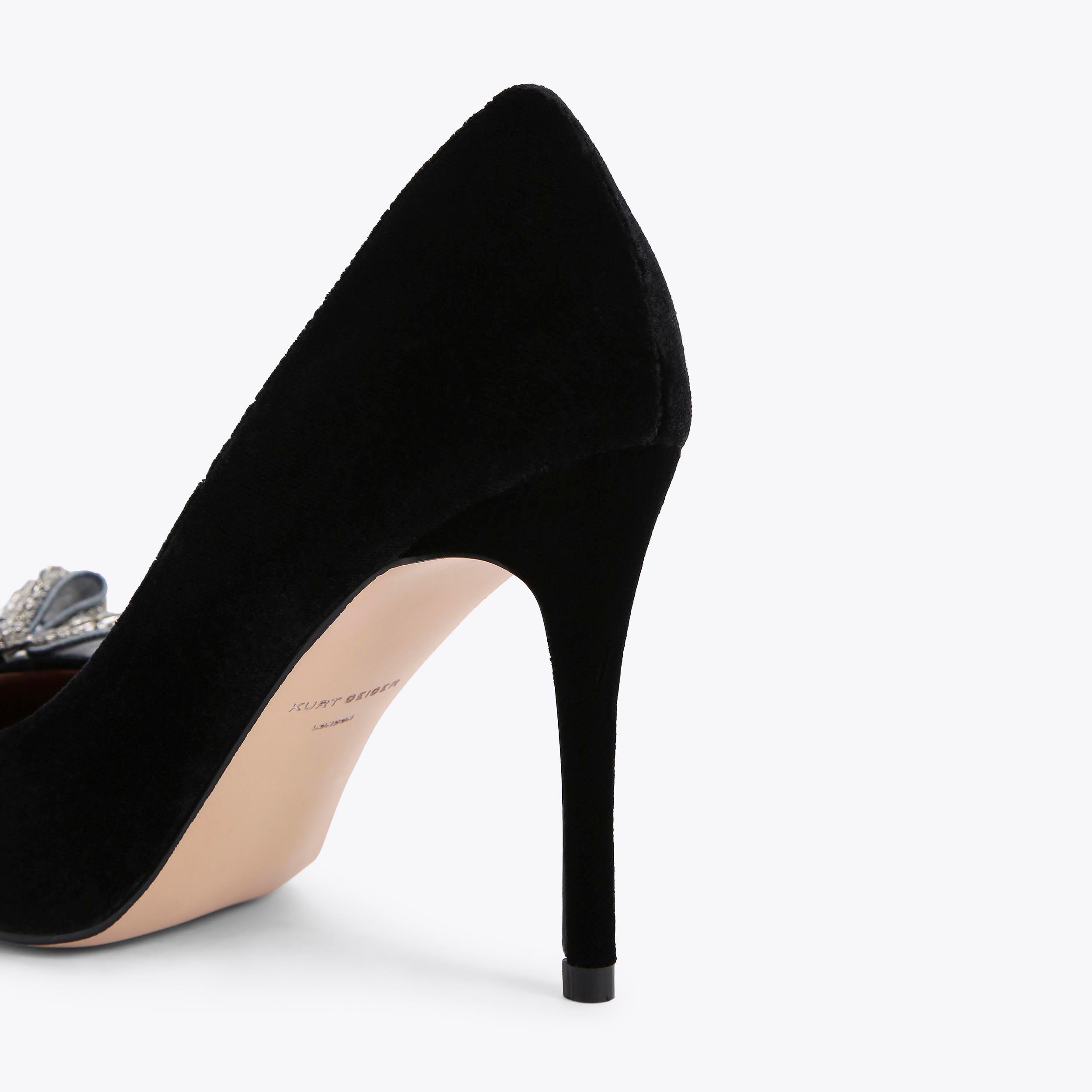 Black court heels shops with strap