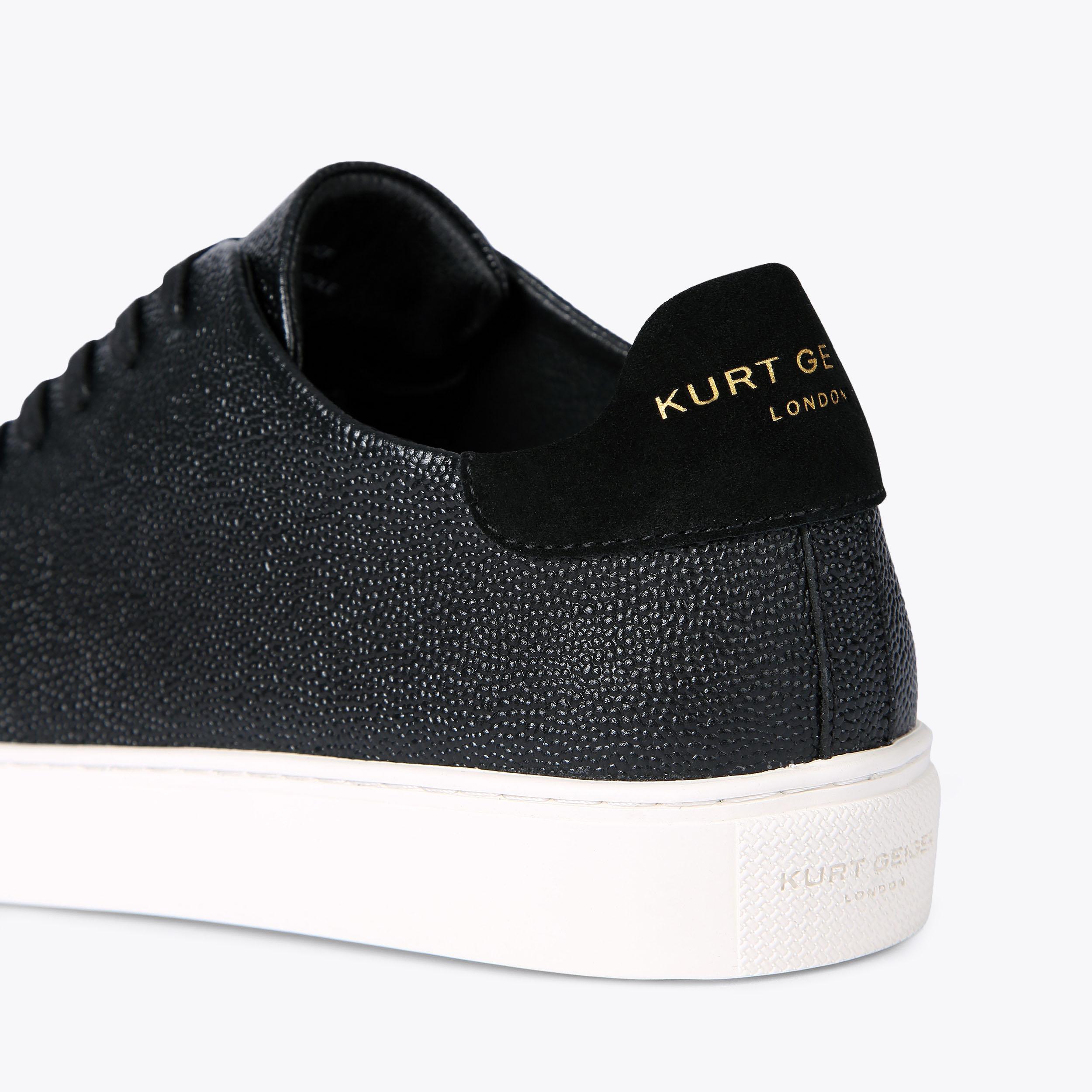 ジェンナーロ lane-stripe-black-combination-